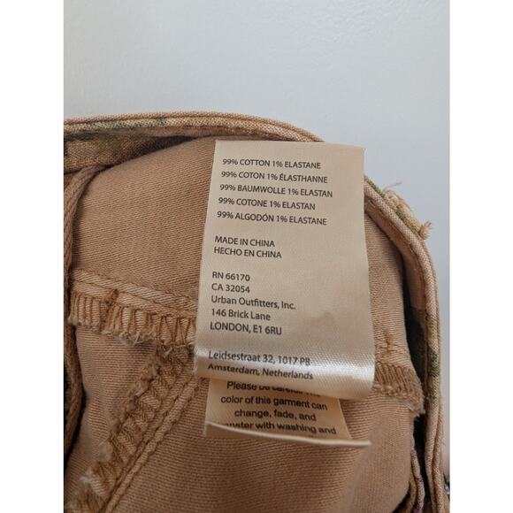 Pilcro Anthropologie Floral The Wanderer Low-Rise Pants - Picture 9 of 9